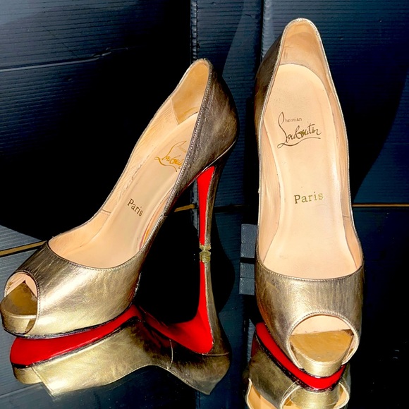 Christian Louboutin Shoes - Christian Louboutin Champagne Silver Platform Peep-toe Heels size 38.5